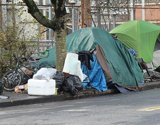 homelessness-spiked-18%-in-2024;-migrants-caused-record-rise