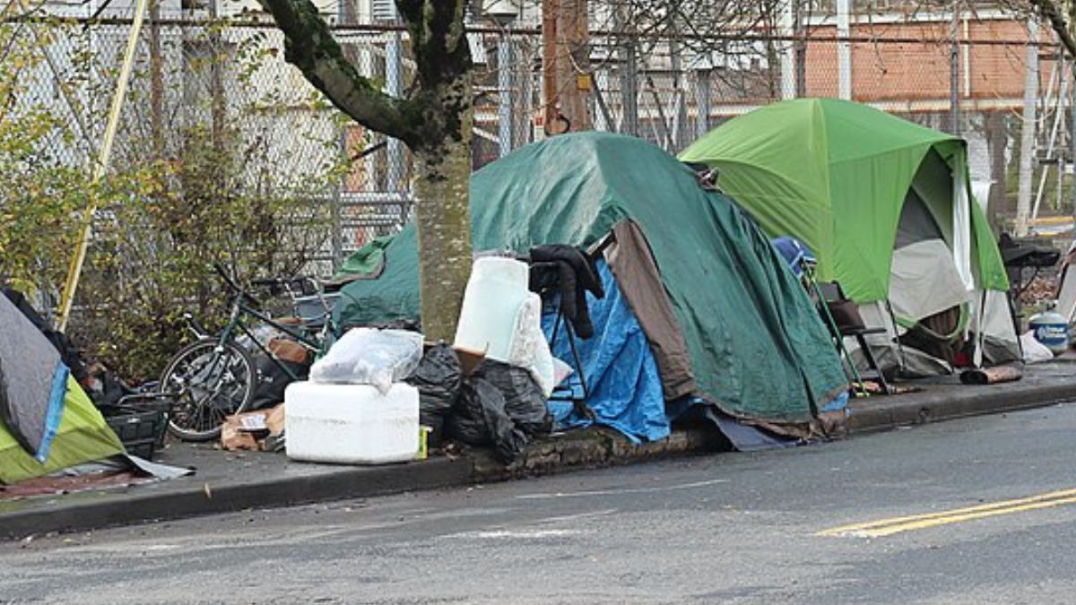 homelessness-spiked-18%-in-2024;-migrants-caused-record-rise
