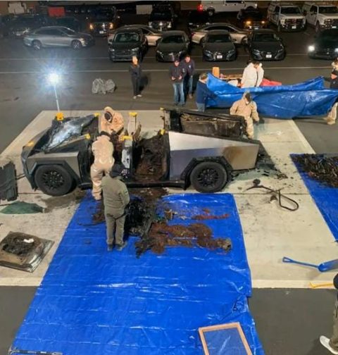 driver-of-cybertruck-‘shot-himself-in-head’-before-vegas-explosion