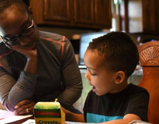trump-signs-executive-order-promoting-school-choice