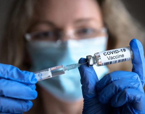 fda-says-no-licenses-for-covid-19-vaccines-for-many-americans-without-trial-data