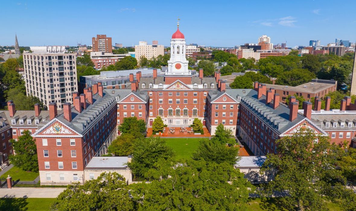 trump-admin-revokes-harvard’s-ability-to-enroll-international-students