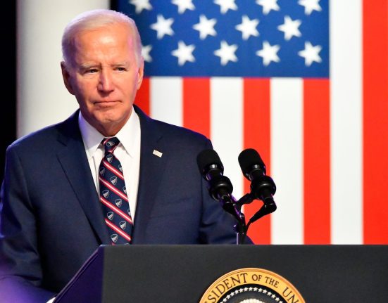 trump-orders-investigation-into-biden’s-executive-actions,-autopen-allegations