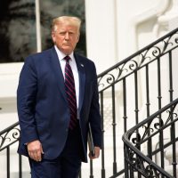 trump-admin-deploying-700-us-marines-to-los-angeles,-military-says