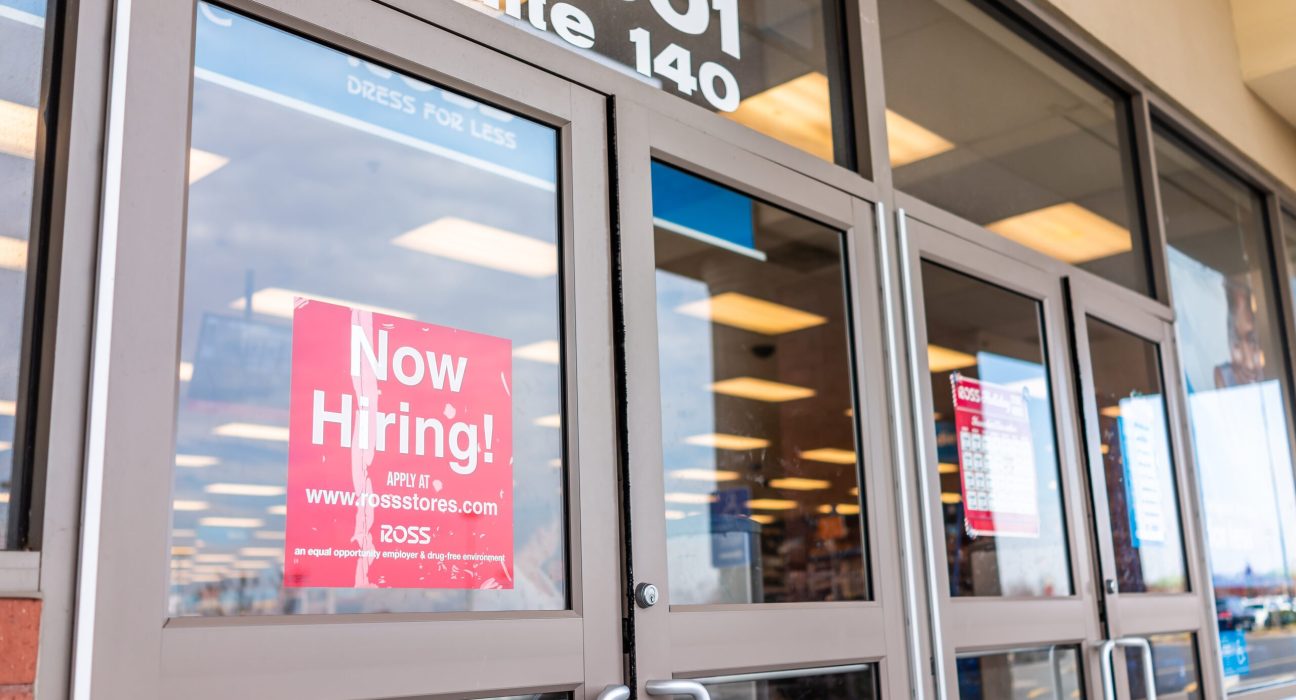 private-sector-shed-33,000-jobs-in-june,-far-short-of-market-estimates