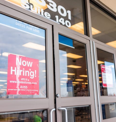 private-sector-shed-33,000-jobs-in-june,-far-short-of-market-estimates
