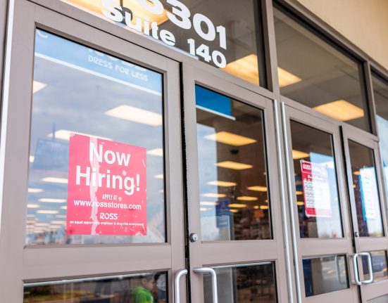 private-sector-shed-33,000-jobs-in-june,-far-short-of-market-estimates