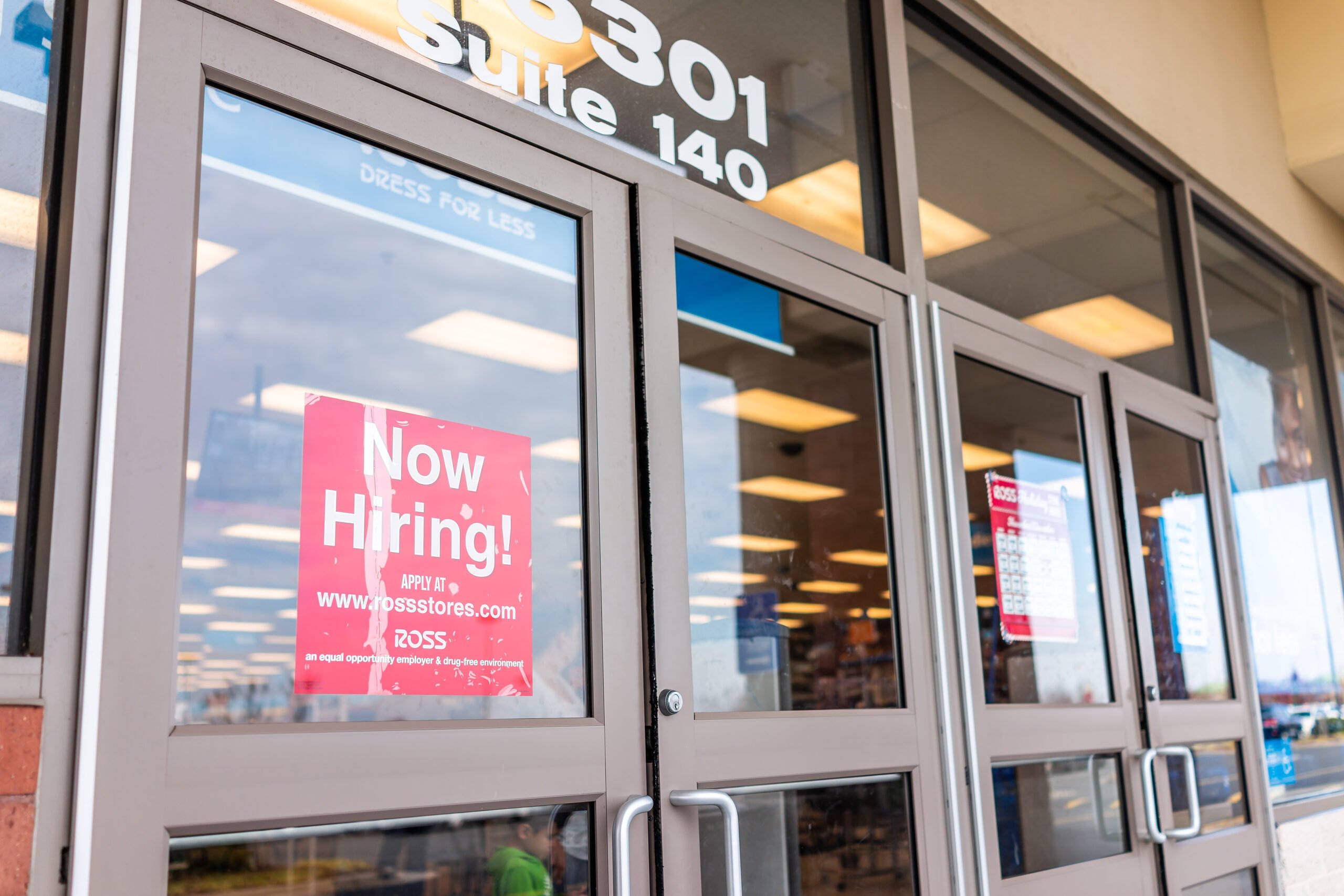 private-sector-shed-33,000-jobs-in-june,-far-short-of-market-estimates
