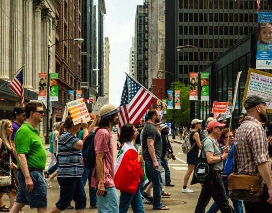 protests-against-ice-operations-spread-to-more-cities