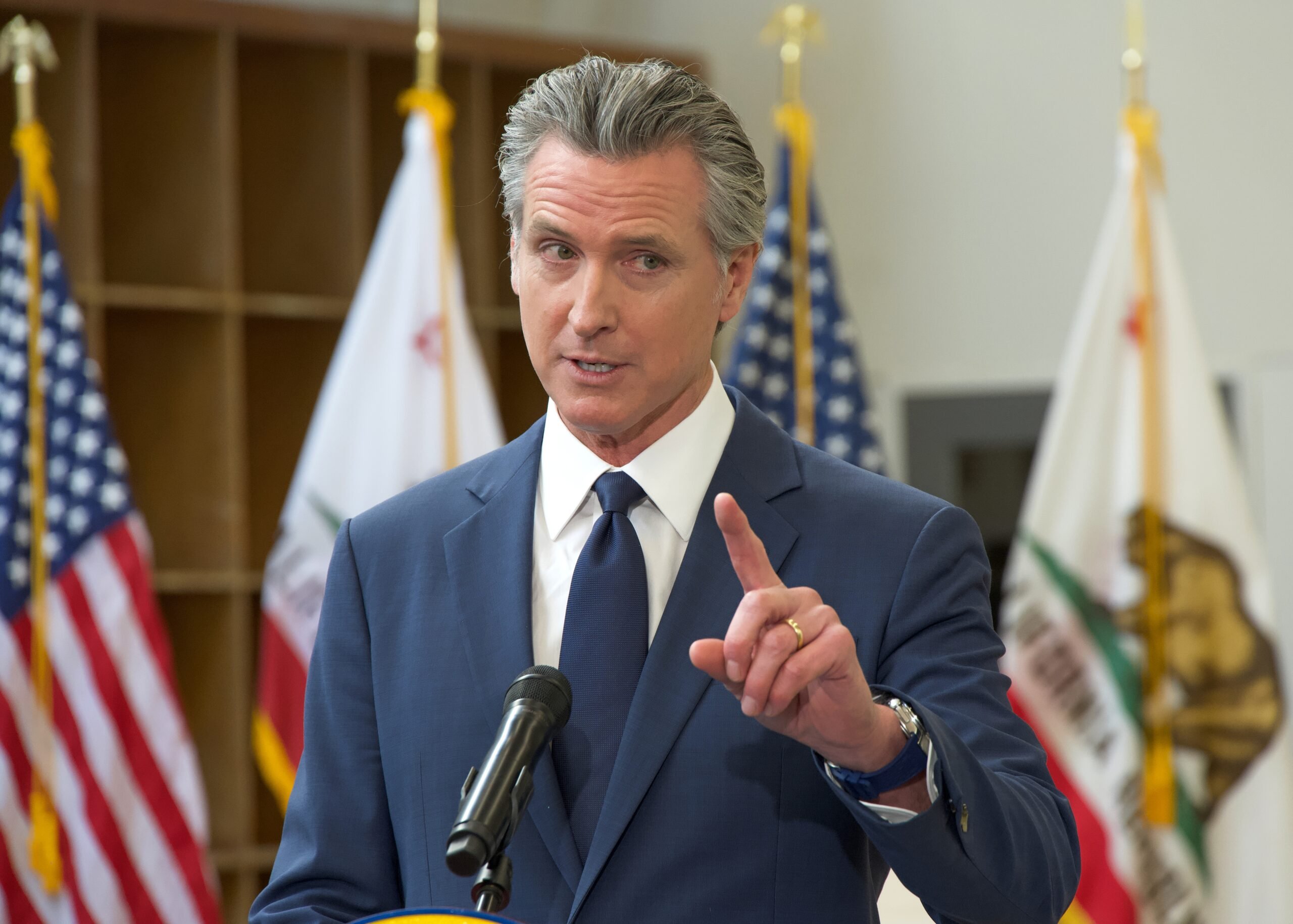 group-launches-new-recall-effort-to-remove-california-governor